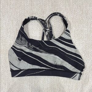 LuLulemon Women's Sports Bra